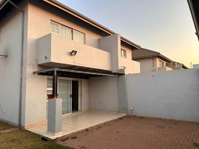 3 Bedroom Townhouse in Highveld Park
