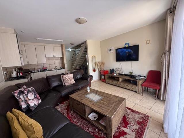 3 Bedroom Townhouse in Highveld Park