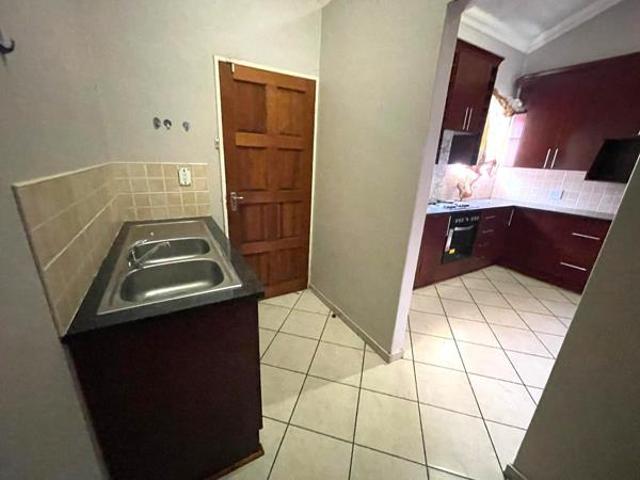 3 Bedroom Townhouse in Highveld Park