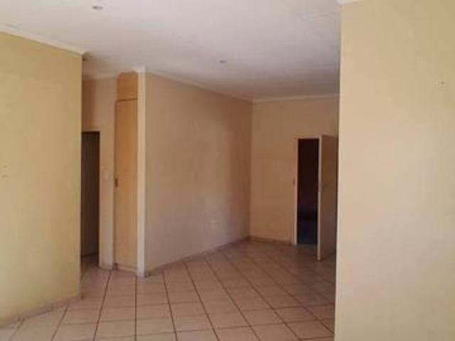 3 Bedroom Townhouse in Hoeveld Park