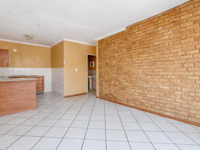 3 Bedroom Townhouse in Honey Park