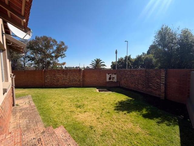 3 Bedroom Townhouse in Honeydew Manor