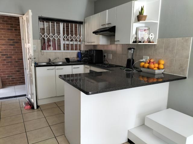 3 Bedroom Townhouse in Honeydew Manor