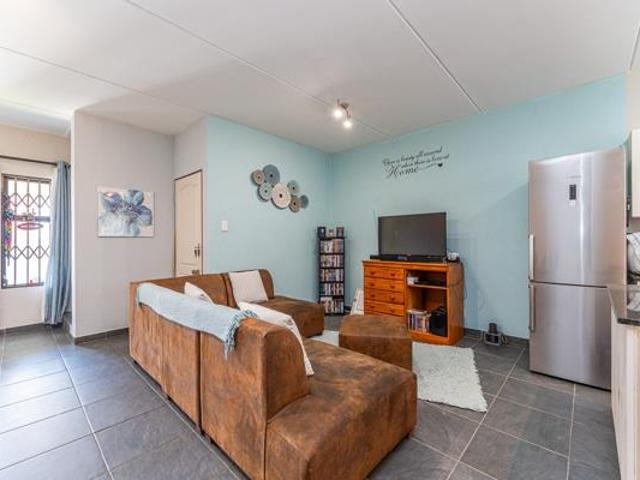 3 Bedroom Townhouse in Honeydew Grove