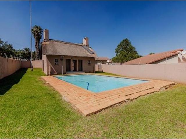 3 Bedroom Townhouse in Horizon View