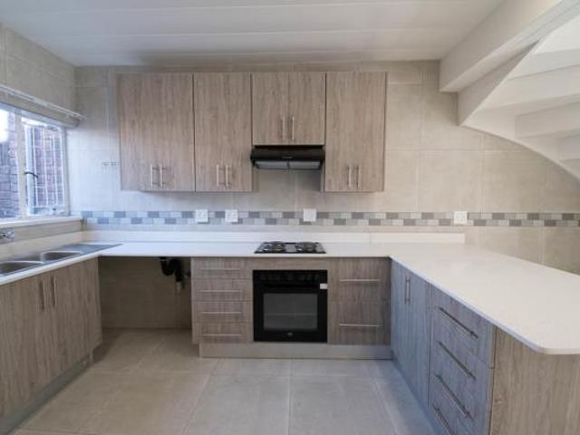 3 Bedroom Townhouse in Horizon View