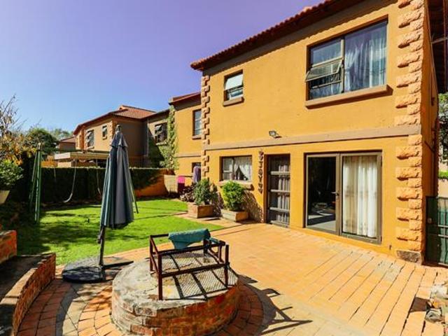 3 Bedroom Townhouse in Birdwood