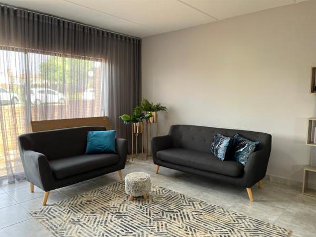 3 Bedroom Townhouse in Jackaroo Park