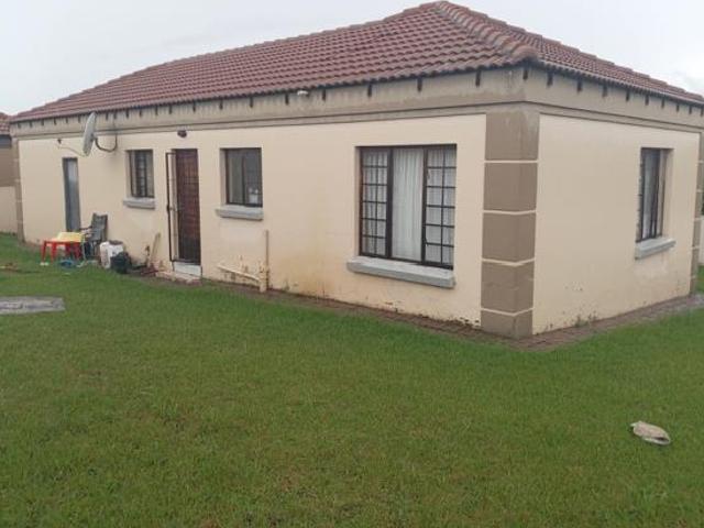 3 Bedroom Townhouse in Jackaroo Park