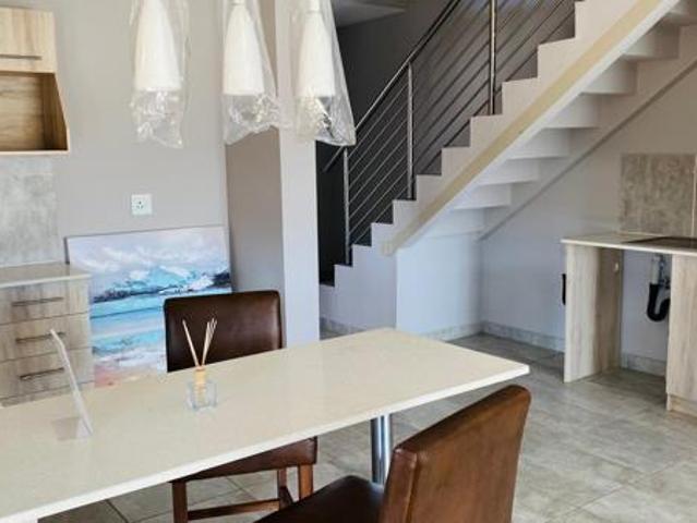 3 Bedroom Townhouse in Jackaroo Park