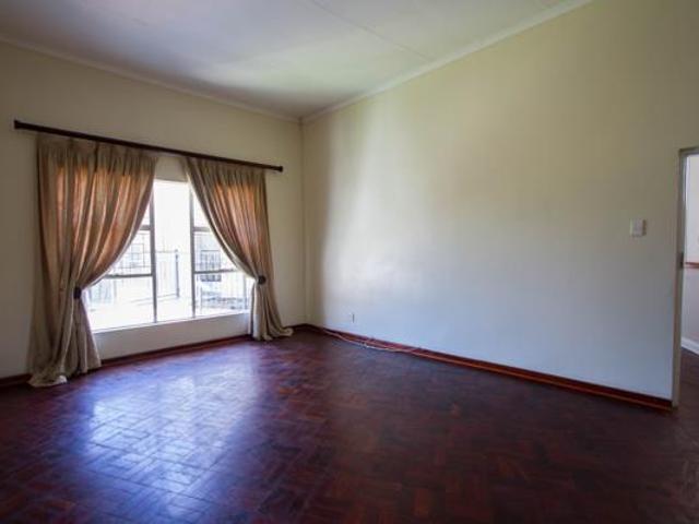 3 Bedroom Townhouse in Jordaan park