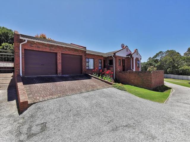 3 Bedroom Townhouse in Kabega