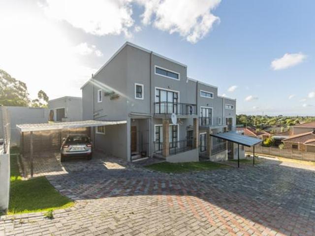 3 Bedroom Townhouse in Kamma Heights