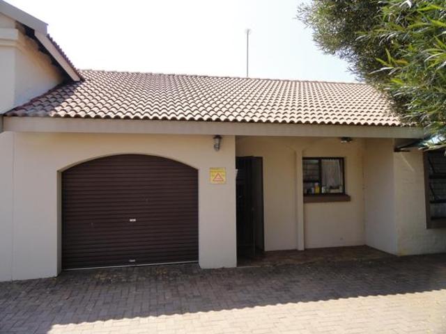 3 Bedroom Townhouse in Kanoniers Park