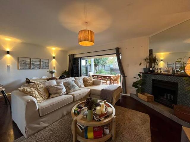 3 Bedroom Townhouse in Kenilworth
