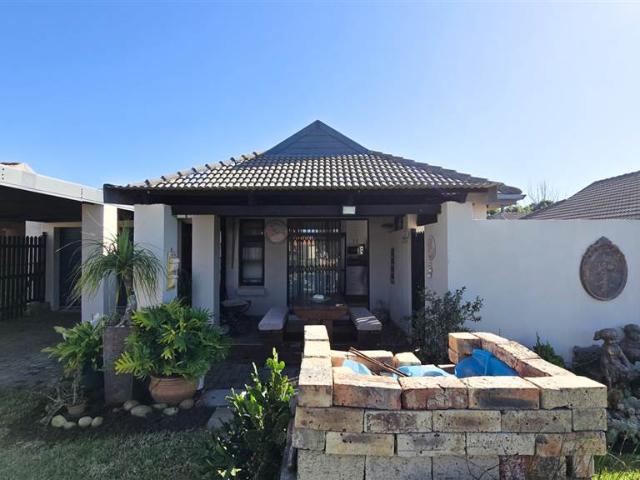 3 Bedroom Townhouse in Kidds Beach