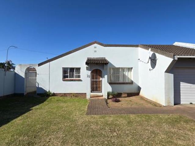 3 Bedroom Townhouse in King Williams Town Qonce Central