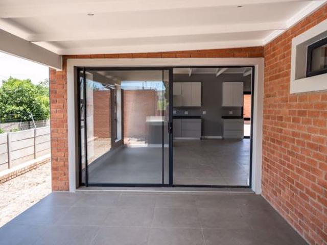 3 Bedroom Townhouse in Kingswood