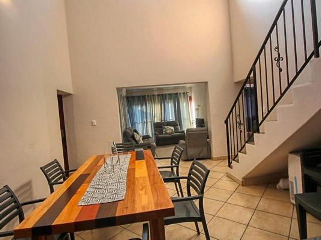 3 Bedroom Townhouse in Kingsview