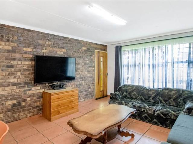 3 Bedroom Townhouse in Krugersdorp North