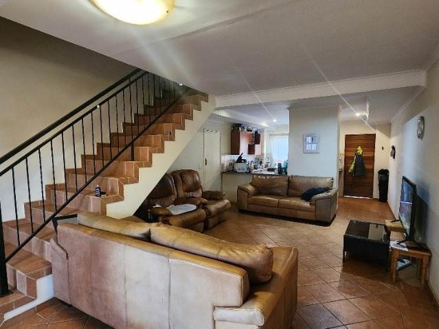 3 Bedroom Townhouse in Lydenburg