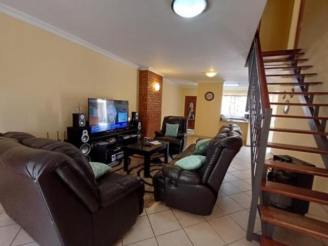 3 Bedroom Townhouse in Lydenburg Mashishing