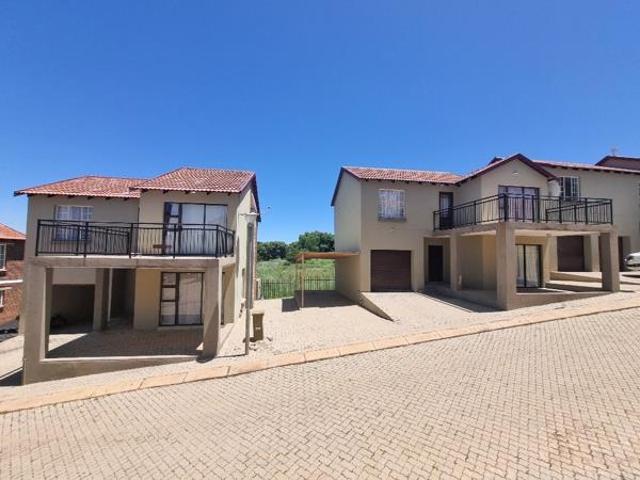 3 Bedroom Townhouse in Lydenburg