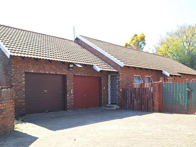 3 Bedroom Townhouse in Lydenburg Mashishing