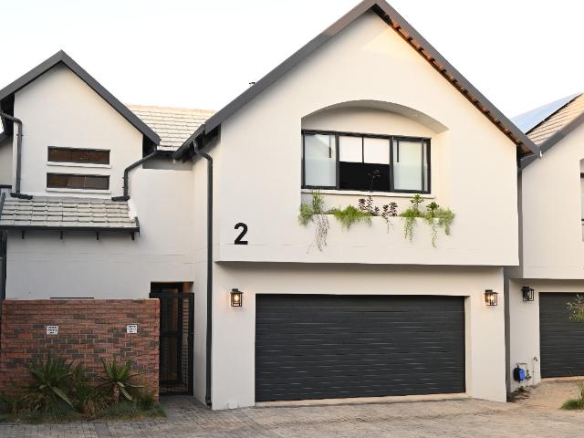 3 Bedroom Townhouse in Lynnwood