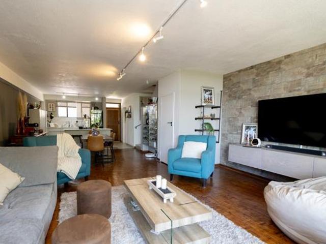 3 Bedroom Townhouse in Lynnwood