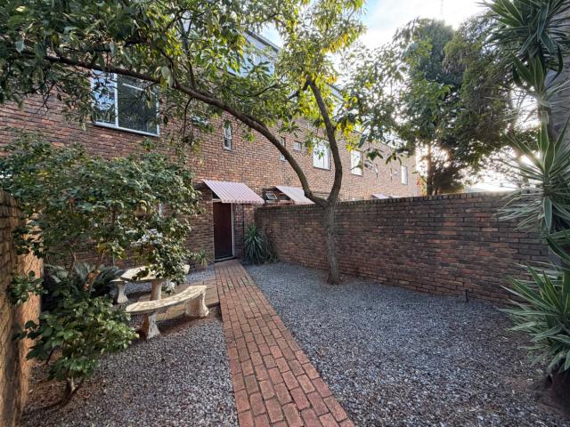 3 Bedroom Townhouse in Lyttelton Manor