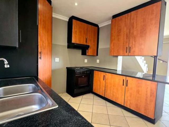 3 Bedroom Townhouse in La Montagne