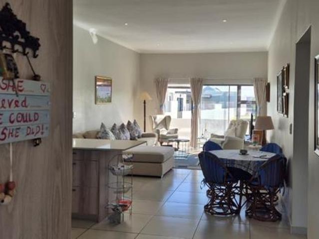 3 Bedroom Townhouse in Laguna