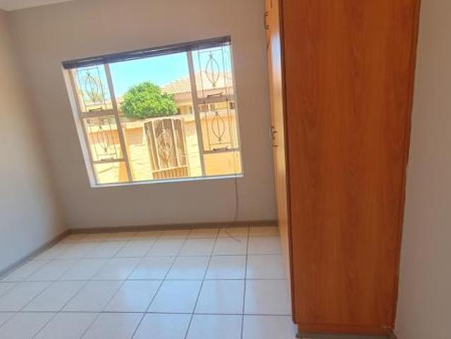 3 Bedroom Townhouse in Langenhoven Park