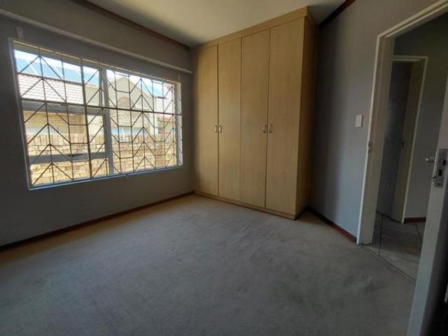 3 Bedroom Townhouse in Langenhoven Park
