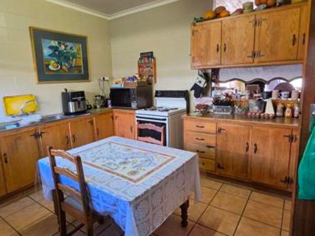 3 Bedroom Townhouse in Langenhoven Park