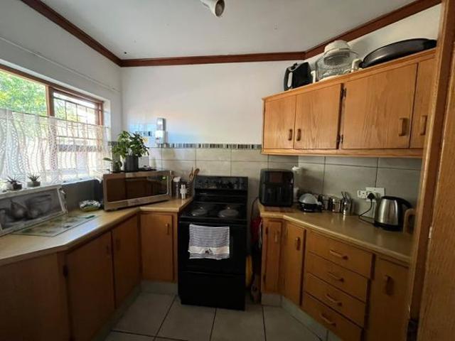3 Bedroom Townhouse in Langenhoven Park
