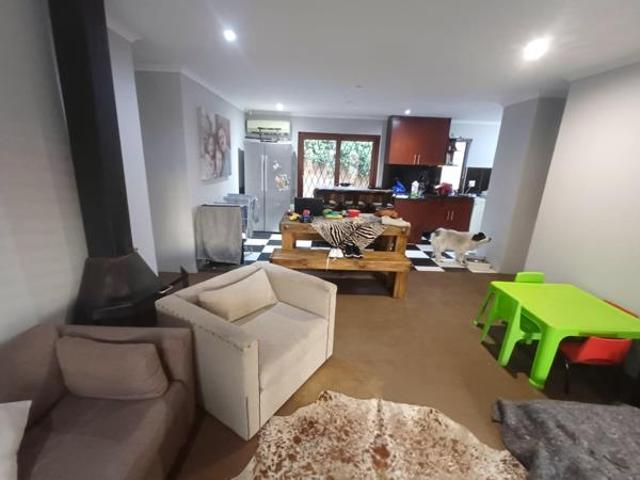 3 Bedroom Townhouse in Langenhoven Park