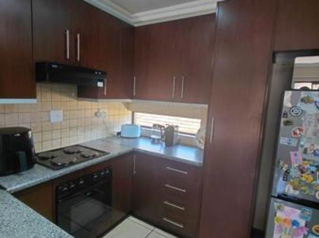 3 Bedroom Townhouse in Langenhoven Park
