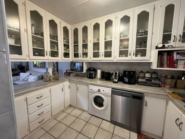 3 Bedroom Townhouse in Langenhoven Park