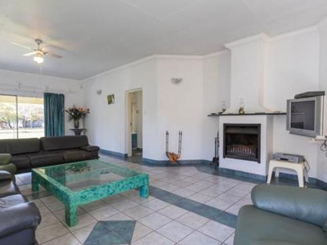 3 Bedroom Townhouse in Lochvaal