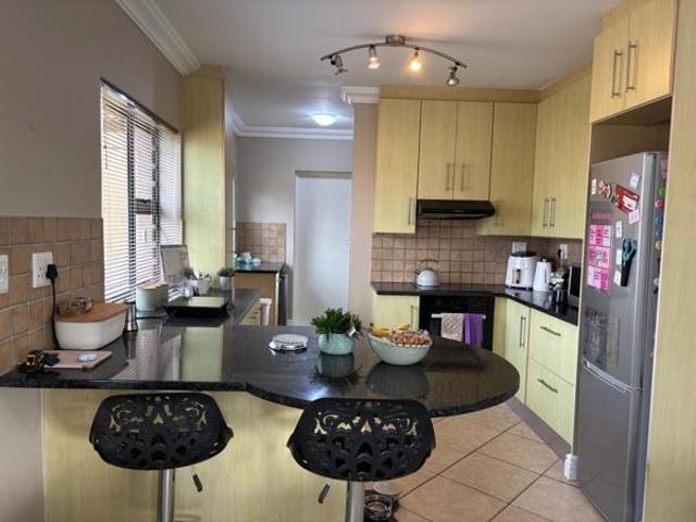 3 Bedroom Townhouse in Lorraine