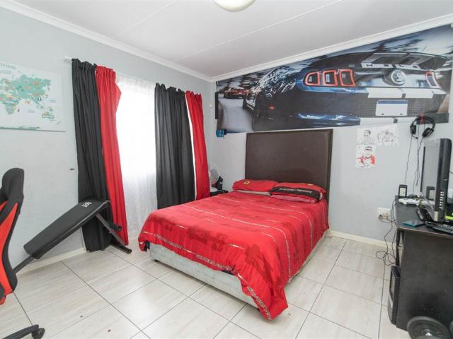 3 Bedroom Townhouse in Lorraine