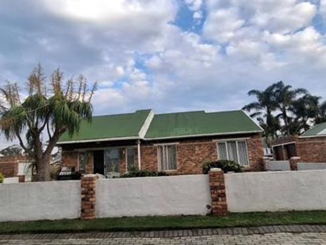 3 Bedroom Townhouse in Lorraine