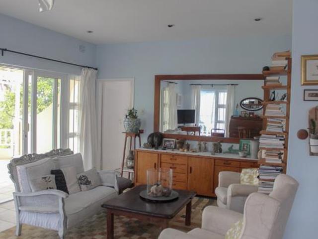 3 Bedroom Townhouse in Palm Beach