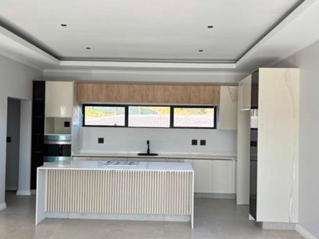 3 Bedroom Townhouse in Palm Lakes Estate