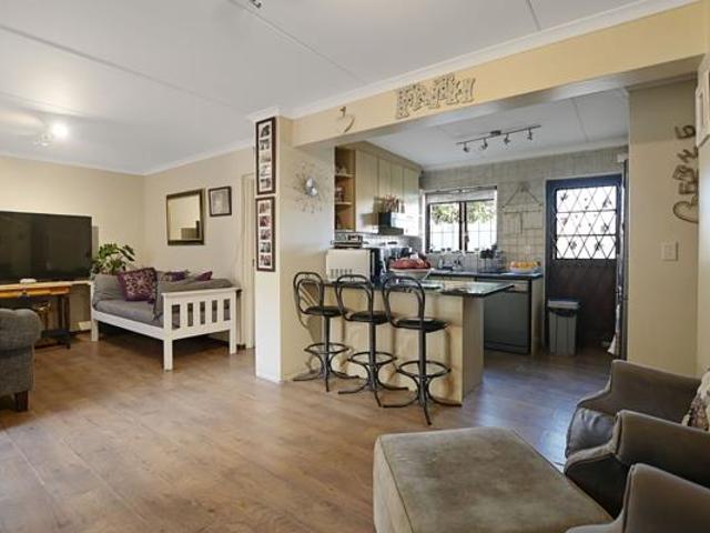 3 Bedroom Townhouse in Parklands
