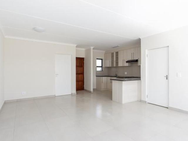 3 Bedroom Townhouse in Parklands North