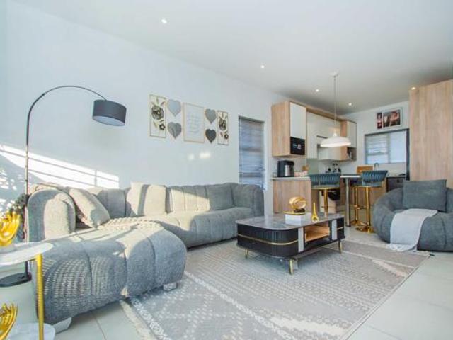 3 Bedroom Townhouse in Pinehaven