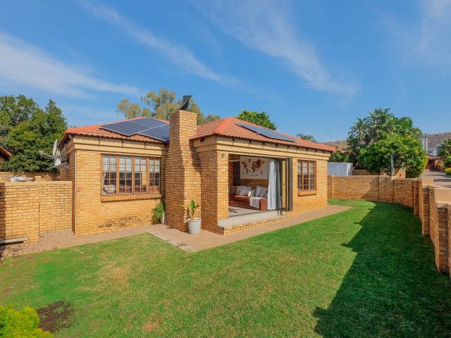 3 Bedroom Townhouse in Pinehaven